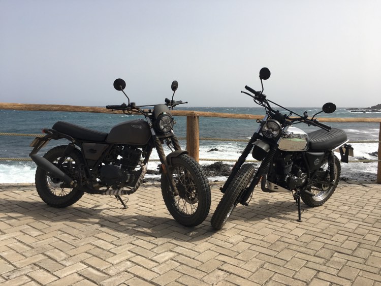 Brixton Felsberg 125 Motorräder zur Miete auf Santo Antão, Kap Verde – Thalyna